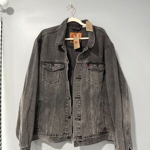 Levi's Men's Black washed out Denim Jacket